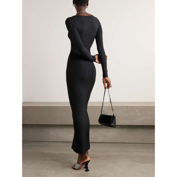 Skims Soft Lounge Long Sleeve Ribbed Maxi Dress in Onyx - Picture 2 of 7